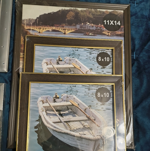 Lot Of 9 Multi-Sized Photo Frame Set - Picture 2 of 5